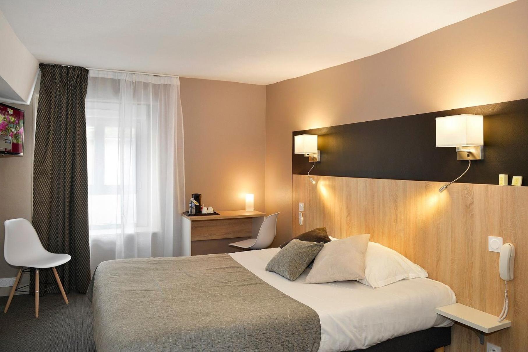 Logis Hotel Spa Restaurant Au Site Normand Clecy Exterior photo
