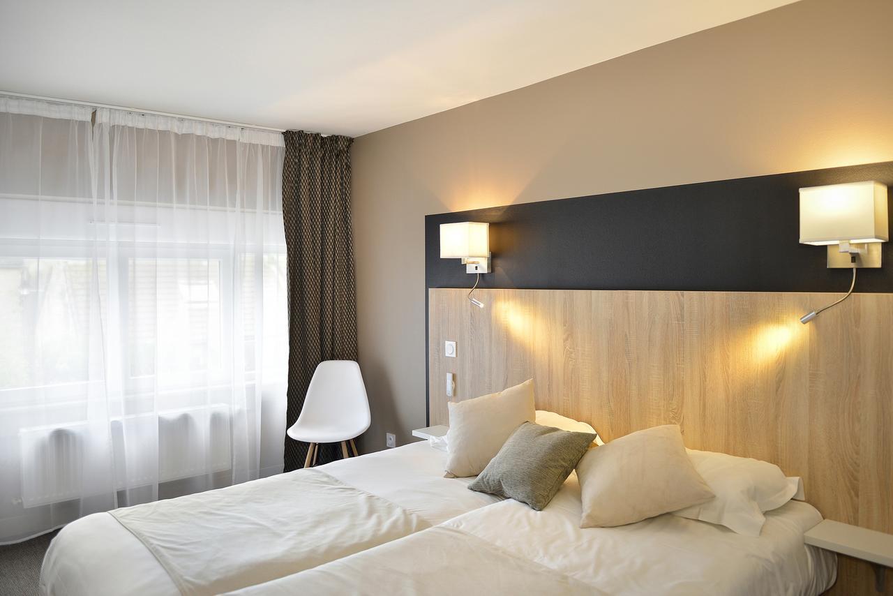 Logis Hotel Spa Restaurant Au Site Normand Clecy Exterior photo