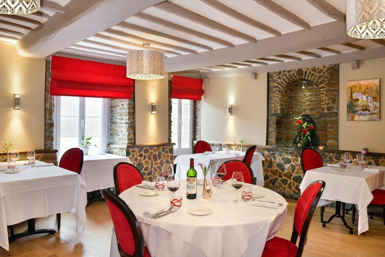 Logis Hotel Spa Restaurant Au Site Normand Clecy Exterior photo